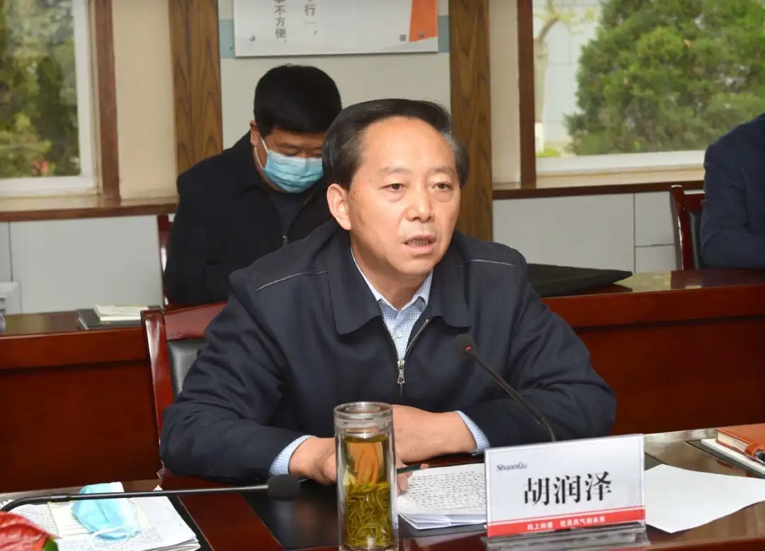 西安市人大常委會黨組書記、主任胡潤澤深入陜鼓調(diào)研指導疫情防控及復工復產(chǎn)工作
